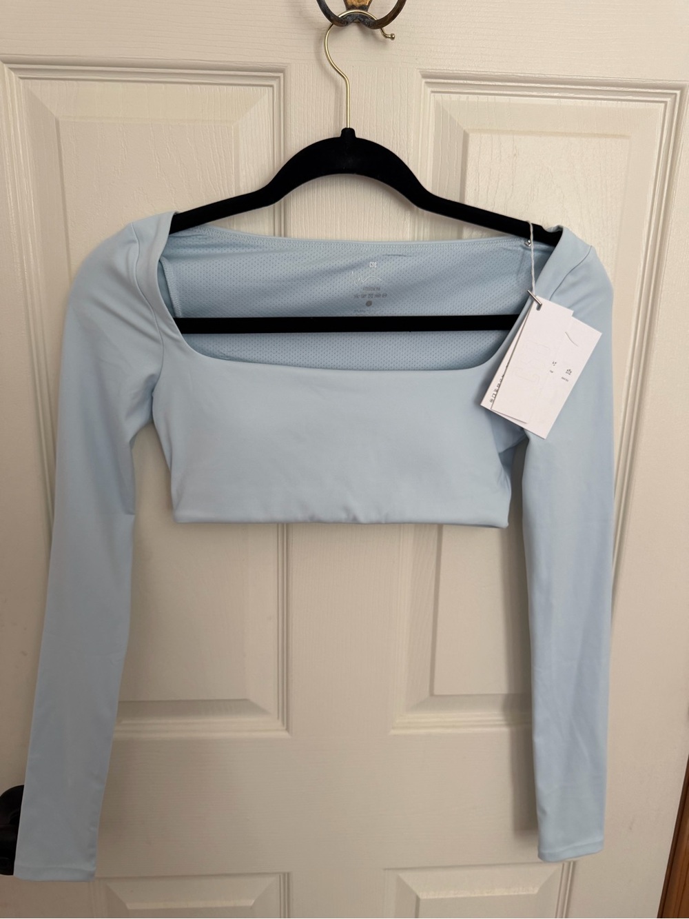 Squared-Neck Light Blue Long-Sleeve Crop Top